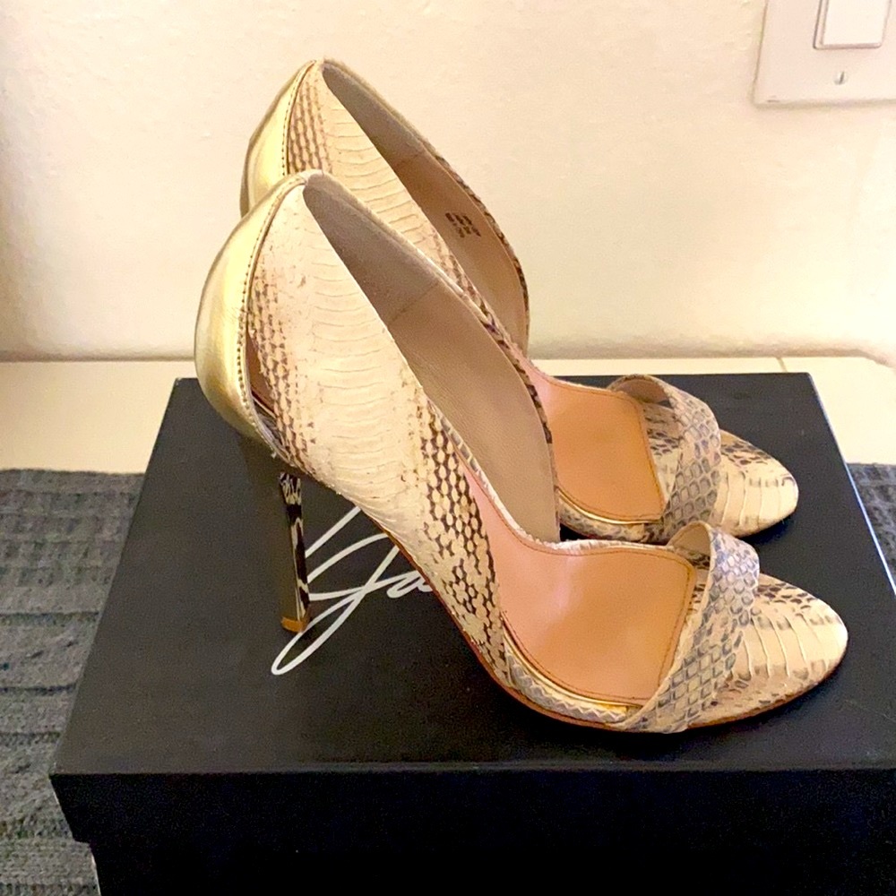 Mark & James by Badgley Mischka heels